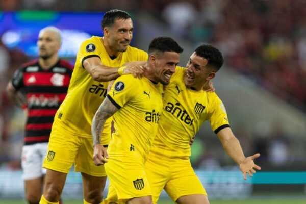 penarol-vai-ao-maracana-e-castiga-o-flamengo-na-libertadores