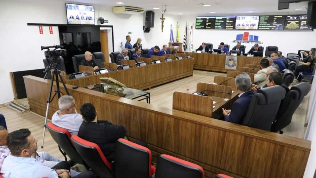 camara-de-sumare-acumula-atrasos-frequentes-em-sessoes-ordinarias