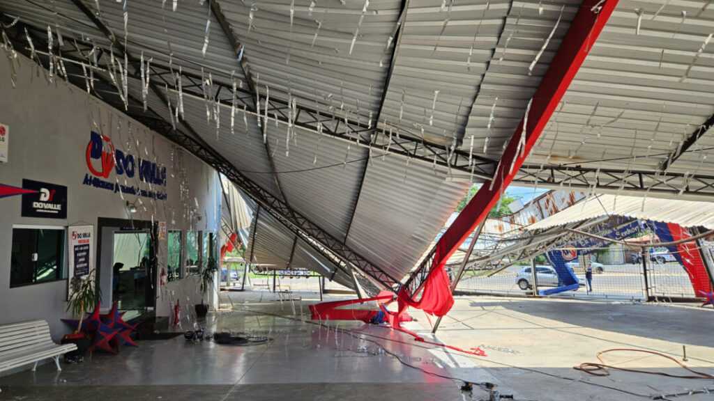 chuva-com-granizo-e-ventos-de-66-km/h-causa-estragos-em-sumare;-cidade-segue-em-estado-de-atencao