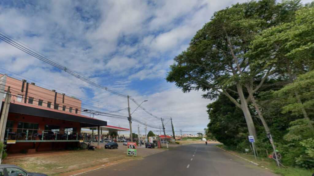 avenida-emilio-bosco,-em-sumare,-tem-trecho-interditado-para-obras-de-esgoto