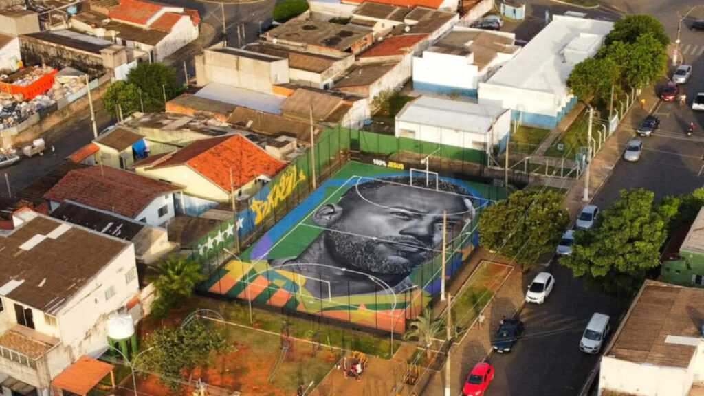 quadra-esportiva-em-sumare-ganha-grafite-gigante-de-neymar-e-vira-destaque-em-projeto-artistico