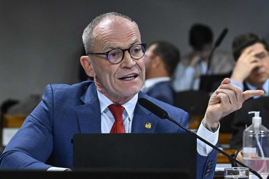 PT oficializa Contarato como candidato à reeleição ao Senado no ES pt-oficializa-contarato-como-candidato-a-reeleicao-ao-senado-no-es