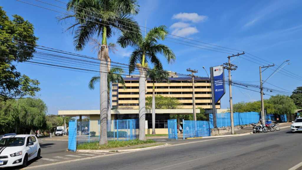 hes-confirma-desligamento-de-18-ginecologistas-em-meio-a-casos-de-curetagens-malsucedidas